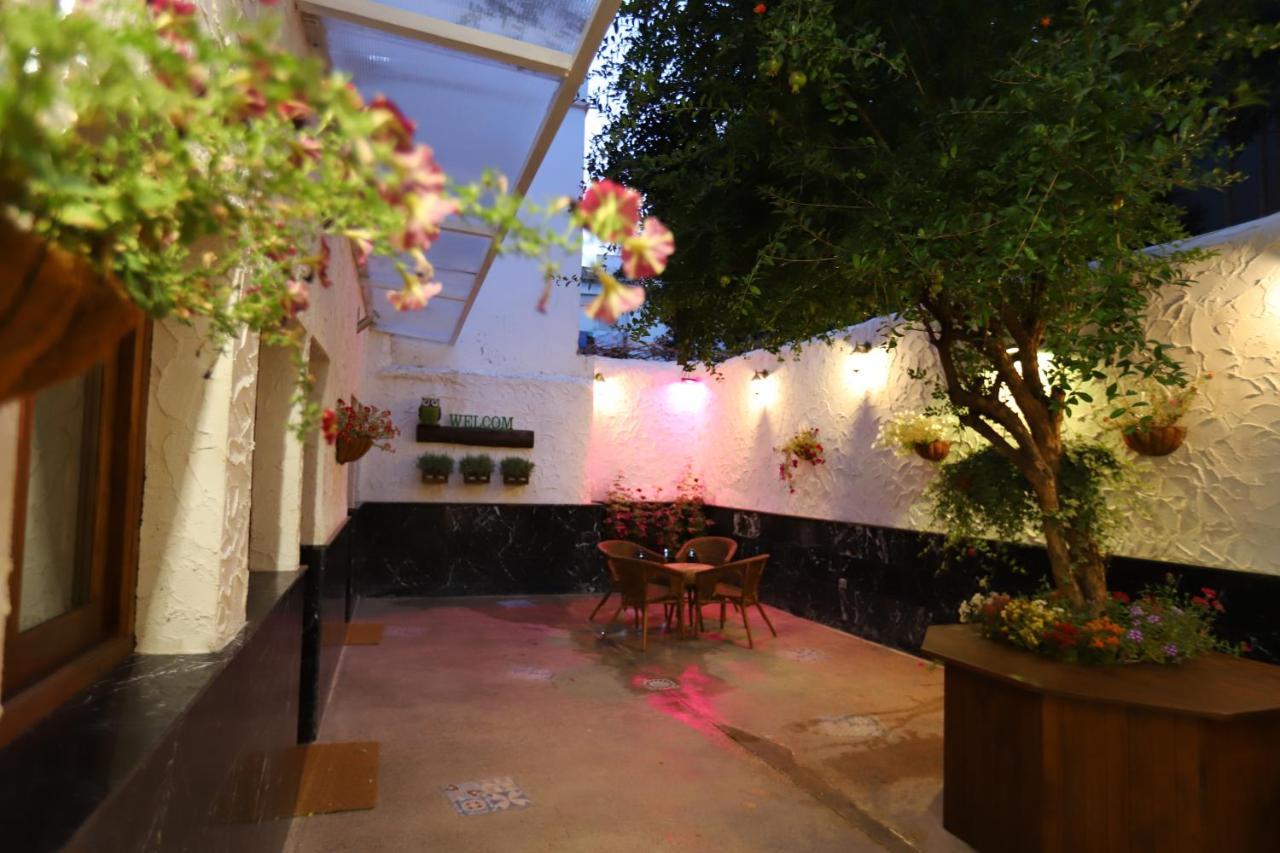 Buho House Aparthotel - Valencia — Photos 1